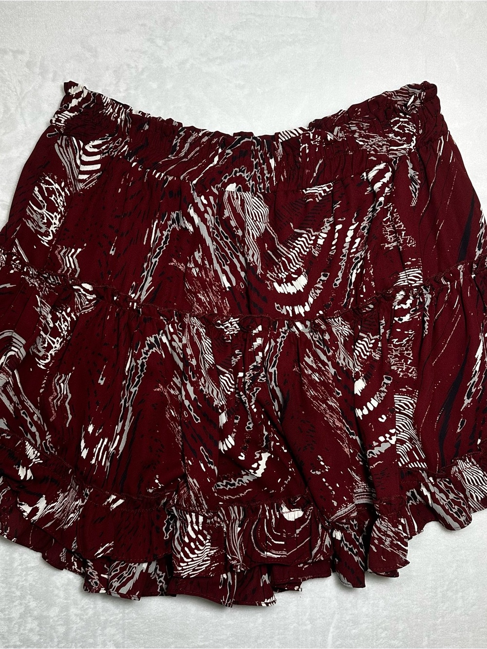 Tiered Ruffled Maroon Abstract Print Mini Skirt, Large